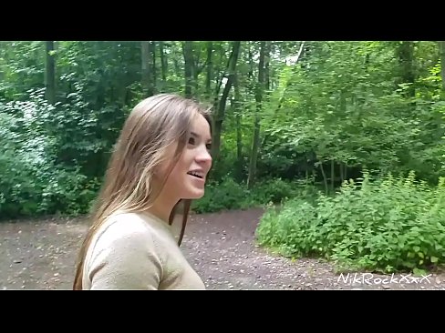 ❤️ Ik stelde Evelina foar dat wy op in iepenbier plak neuke! Se sei ja. Dan ik neukte har yn 'e kont en cum yn har mûle. Doe pikte se harsels. ❤️ Kwaliteitsporno by wy ﹏